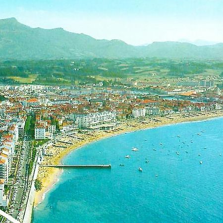 T2 A Pied De Plage Sur Ancien Hotel Chic, Samedi A Samedi Saint-Jean-de-Luz Exterior photo